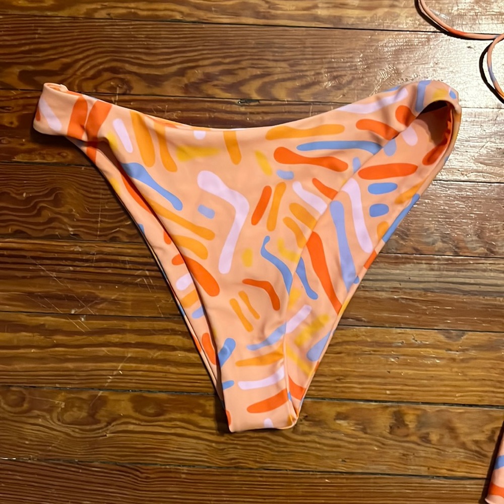 Bikini bottoms